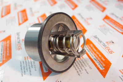 4973373 Термостат (температура открытия 82°C) Thermostat Cummins QSX15, QSM11, ISM Взаимозаменяемые номера: 4336659, 3335550, 4318197, 2882757, 4318947, 3335549